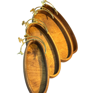 Bandeja de servir de madera de acacia al por mayor con detalles de hojas doradas y flores rojas, con asas, para decoración del hogar, hoteles y eventos, al mejor precio. - Product Image 6