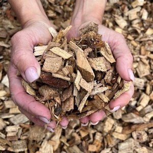 Copeaux de bois de qualité supérieure, pack varié de copeaux de bois pour barbecue, en vente. Copeaux de bois et bois de chauffage à vendre. - Product Image 5
