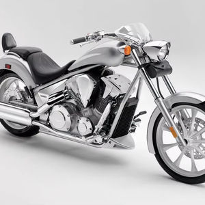 2026 Fury VT1300CX Moteur V-twin 1312cc refroidi par liquide quatre temps, Meilleur Prix, Disponible Maintenant - Product Image 1