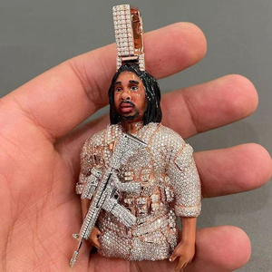 Colgante de Personaje Bicolor Iced Out de Moissanita Chapado en Oro de 18k y Plata 925, Estilo Soldado Pesado, Joyería para Hombre de Rapero Hip Hop - Product Image 3