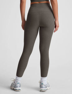 Ensemble 2 pièces pour femme OEM gris chiné personnalisé, avec leggings mi-longs taille haute sans couture apparente et ceinture croisée, nouveau modèle - Product Image 3