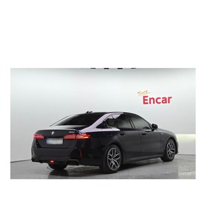 BMW Serie 5 520i M Sport 2023, 32,784 km, Caja de Cambios Automática, Asientos de Cuero, Volante a la Izquierda, Cámara Trasera - Product Image 2