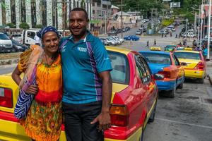 Application mobile de réservation de taxis en Papouasie-Nouvelle-Guinée : des trajets rapides, sûrs et fiables pour passagers et conducteurs. Version Internet disponible. - Product Image 2