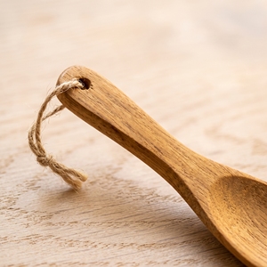 Cuillère à riz en teck miniature en gros 15,5x3,2cm, cuillère en bois poli de qualité alimentaire - Product Image 3