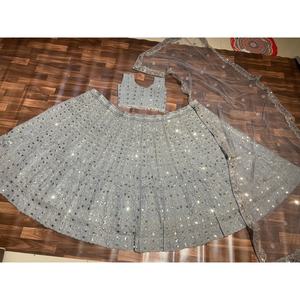 Ropa de fiesta china tradicional de diseñador Lehenga Choli con hermoso trabajo de Dori - Product Image 3