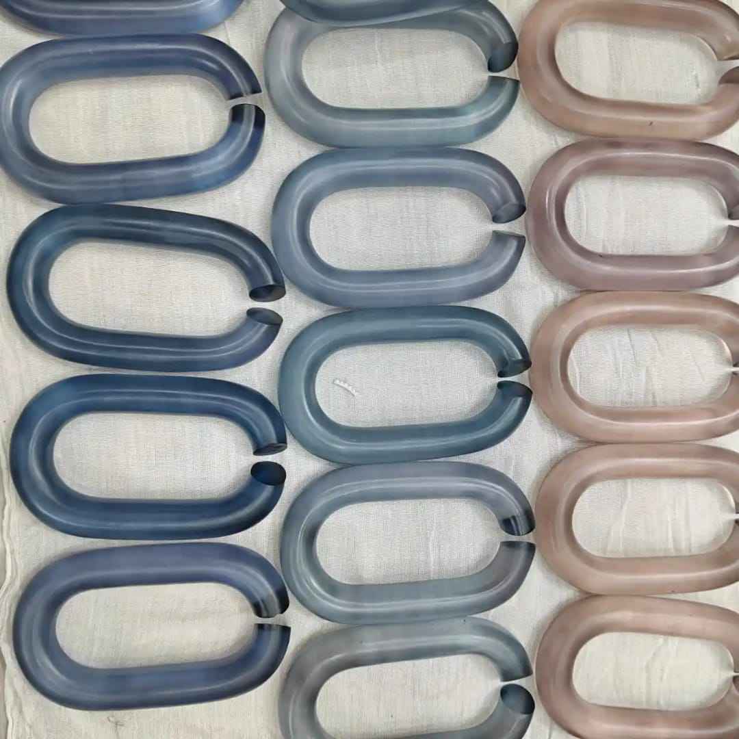 เช่นเดียวกับภาพ