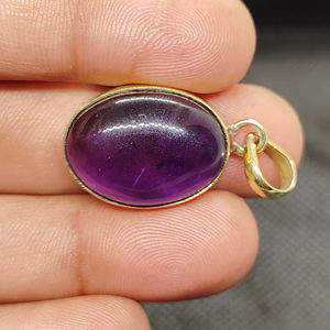 Collar Gargantilla Merryshine con Colgante Ovalado de Amatista Vintage, Bañado en Oro, con Piedra Natural Curativa y Mariposa - Product Image 1