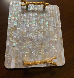 Plateau de service MOP de qualité supérieure fabriqué à la main avec incrustation de nacre et de résine Taille personnalisée pour hôtels et restaurants - Product Image 4