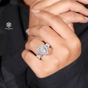 Anillo de Diamante Moissanita para Mujer, Diseño de Halo en Forma de Pera, Plata de Ley 925, Joyería Nupcial - Product Image 1