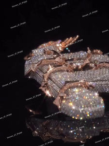 Colgante de Letra P con Diamantes de Moissanita Plateados, Amuleto con Inicial y Cadena Cubana - Product Image 4