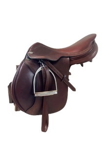 Selle d'équitation anglaise élégante en cuir de qualité supérieure, cuir véritable, fabriquée à la main, confortable, durable, légère, équipement équestre - Product Image 1