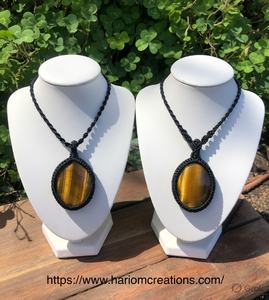 Collier en macramé fait main avec cordon en cuivre, pendentif ovale taille émeraude en perle, bijoux bohèmes ajustables, vente en gros - Product Image 5