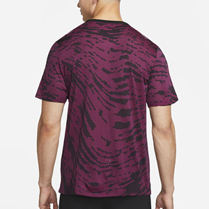 T-shirt en coton rayé surdimensionné pour homme, écologique, doux, léger, col rond, décontracté, fabrication OEM ODM, vente en gros de vêtements de qualité supérieure - Product Image 3