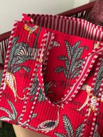 Handgefertigte Gesteppte Blumen-Tragetasche Vintage-Print Baumwoll-Tragetasche Alltägliche Boho-Einkaufstasche