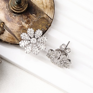 Memoria Jewels, Nuevos Pendientes de Diamantes con Forma Geométrica, Oro Blanco de 18k, Estilo Vintage, Certificados, para Mujer - Product Image 3