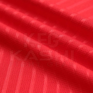Uniforme de Fútbol Personalizable, Transpirable y de Alta Calidad, Disponible para Pedidos al por Mayor, Varios Tamaños, Colores y Estilos para Equipos y Jugadores - Product Image 5