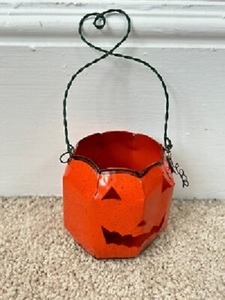Lanternes rustiques en métal galvanisé Jack-O'-Lantern (lot de 3) comprenant des lanternes assorties de petite, moyenne et grande taille - Product Image 5