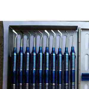 Ensemble de 10 instruments dentaires en composite, manche ergonomique bleu, outils de sculpture en résine avec cassette de stérilisation autoclavable - Product Image 5