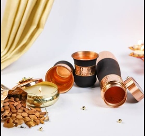 Nouvelle Arrivée Bouteille d'Eau en Cuivre Écologique Marron Design Luxe - Pack Cadeau Design Personnalisé Ayurvédique pour Yoga et Voyage Anti-fuite - Product Image 1