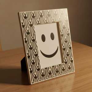 Cadre photo de luxe royal en MDF avec incrustation de os, mosaïque artisanale en résine et nacre - Product Image 4