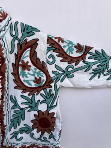 Blouson bomber à imprimé bohème avec fermeture éclair sur le devant, longueur standard, vêtements ethniques traditionnels d'artisanat de Jaipur, 100% coton brodé de fleurs - Product Image 3