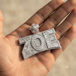 Pendentif personnalisé en argent 925 plaqué rhodium avec initiale de nom, serti de moissanite taille baguette, style hip-hop, pour soirée - Product Image 4