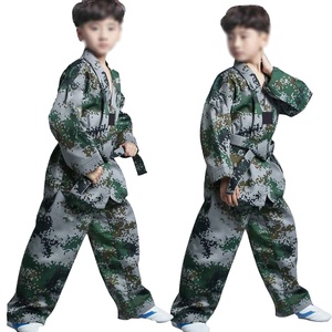 Kimono de Judo et Karaté en Tissu Coton-Polyester Renforcé, Tendance Actuelle, Durable, pour l'Entraînement et la Pratique des Arts Martiaux - Product Image 1
