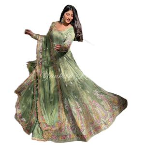 Vestido de Noche Elegante de Diseñador XL, Vestido de Fiesta con Falda y Dupatta - Product Image 1