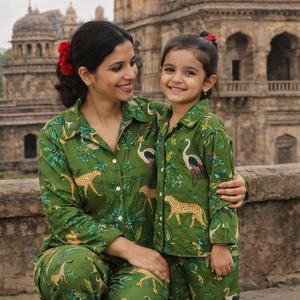 ชุดนอนแม่ลูกแบบเข้าชุด ผ้าฝ้ายเนื้อนุ่ม พิมพ์ลาย ชุดนอนสบายๆ ชุดนอนครอบครัว ชุดลำลองสำหรับผู้หญิงและเด็ก - Product Image 3