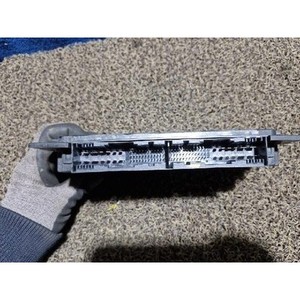 X6 ECU et modules informatiques d'occasion 6135682706301 - Product Image 4