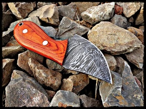 Cuchillo de Caza/Utilitario/de Bolsillo Multifuncional Mini OEM de Acero de Damasco con Mango de Madera y Acabado Estampado, Herramienta para Exteriores - Product Image 4