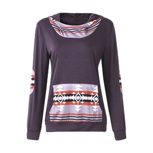 Sweat-shirt à capuche personnalisé pour femme, gris, imprimé aztèque, avec patchs aux coudes, en coton, motif tribal géométrique, vente en gros OEM - Product Image 1