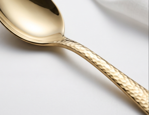 Ensemble de couverts minimalistes en or, finition mate, passe au lave-vaisselle, vaisselle de mariage, couverts en métal pour une table élégante - Product Image 2