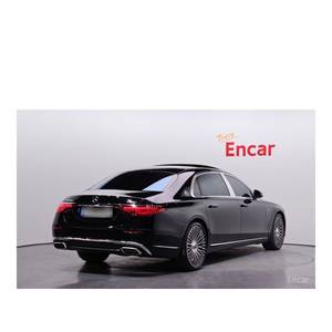 Mercedes-Benz Classe S Maybach S680 4MATIC Modèle décembre 2023 17 075 km Boîte de vitesses automatique Volant à gauche Sièges en cuir Arrière - Product Image 2