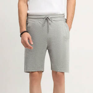 กางเกงขาสั้นผู้ชายดีไซน์ใหม่ คุณภาพสูง สินค้ามาใหม่ ใส่สบาย ทันสมัย จากซัพพลายเออร์ที่ดีที่สุด บริการเยี่ยมยอด สตรีทแวร์ รับสกรีนโลโก้ - Product Image 1