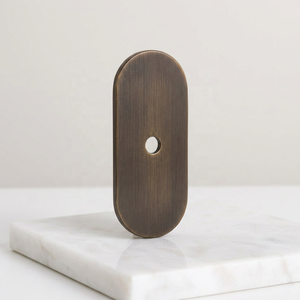 Pomo de latón de lujo ovalado en bronce con acabado mate, moderno y duradero, para muebles, cajones de cocina, puertas y armarios - Product Image 1