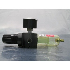 Filtre pneumatique Watts Fluidair B35-02AHC - Équipement et pièces semi-conductrices d'occasion de renommée mondiale - Product Image 4
