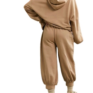 Vente en gros de survêtements de jogging personnalisés surdimensionnés de couleur unie deux pièces ensemble de survêtements unisexe 2026 - Product Image 6