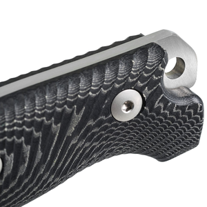 Cuchillos de Caza de Hoja Fija con Mango Estampado en Negro y Gris, Hoja Ancha Plateada y Funda Protectora Negra para Camping y Senderismo - Product Image 6
