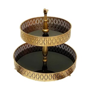 En promotion : Présentoir à dessert vintage fait main en métal à trois niveaux, forme irrégulière, motif végétal, argenté - Product Image 5