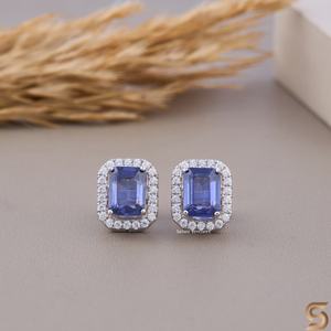 Boucles d'oreilles halo en CZ bleu taille émeraude, or massif 18 carats, fermoir à vis, bijoux élégants et scintillants pour le quotidien et les occasions spéciales - Product Image 1