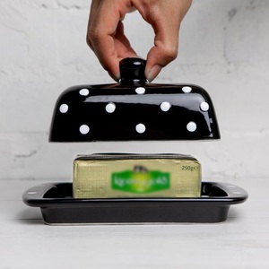 Pot à beurre chic à pois avec couvercle à levage fluide, base large pour service, finition brillante, élégant récipient de rangement pour beurre de comptoir de cuisine - Product Image 2