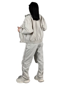 Conjunto Deportivo de Nylon de Alta Calidad para Invierno, Talla Grande, Chaqueta Cortavientos Personalizada para Mujer - Product Image 2