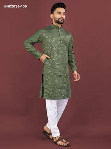 Kurta de Manga Larga y Cuello Nehru con Bordado de Lentejuelas en Seda Viscosa de Alta Calidad y Pijama de Algodón, Suministro al por Mayor - Product Image 3