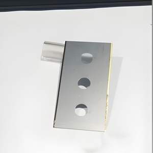 Cuchilla Industrial de Ultra Precisión de 3 Orificios, 43x22x0.10mm, Cuchilla de Acero Inoxidable para Máquinas Cortadoras de Películas y Láminas de Plástico - Product Image 3