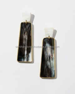 Boucles d'oreilles pendantes en corne de buffle de taille personnalisée de luxe Bijoux en corne naturelle faits à la main dans un style classique pour les filles pour les fêtes - Product Image 3