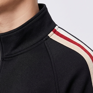 Ensemble de survêtement noir pour homme, sweat-shirt à col montant avec fermeture éclair quart de tour et pantalon de jogging fuselé assorti avec bandes latérales contrastées - Product Image 6