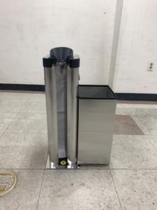 <b>Dual</b>-Function Umbrella Dispenser With Large Capacity <b>Bin</b> Easy and quick Replacement All-in-One Wrapping and Disposal Function - Product Image 4