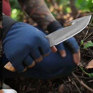 Cuchillos de Caza Resistentes con Hoja con Patrón y Gancho para Enterrar, Empuñadura Ergonómica de Madera Oscura y Funda de Cuero para Camping - Product Image 1