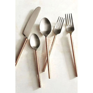 Ensemble de couverts en métal au design minimaliste pour la maison, la salle à manger, la table de restaurant et les accessoires de cuisine modernes - Product Image 1